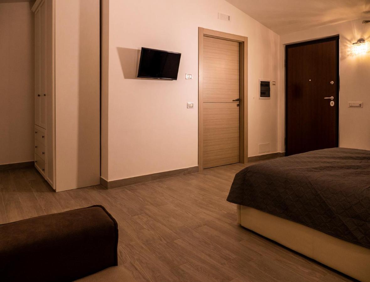 Le Rose Bed and Breakfast Νετούνο Εξωτερικό φωτογραφία